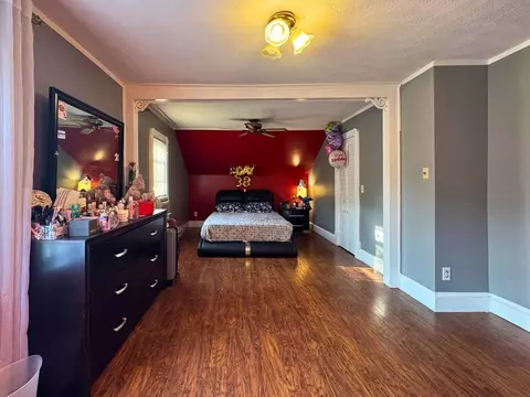 32 Marble Ave, Chicopee, MA 01013 photo 9