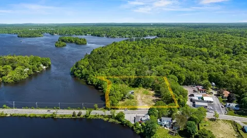 93 Mansfield Ave, Norton, MA 02766