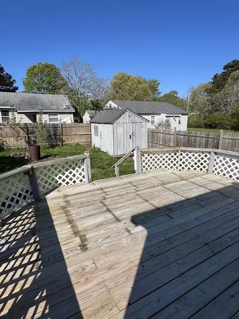 Exterior - 83 Shore Ave, Wareham, MA 02571 photo 7 of 8