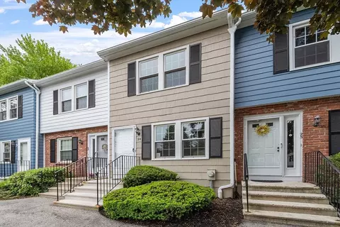 24 Mountainshire Dr #24, Worcester, MA 01606
