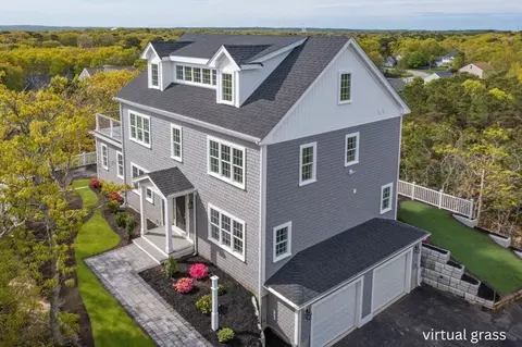 29 Sheppard Rd, Sagamore Beach, MA 02562