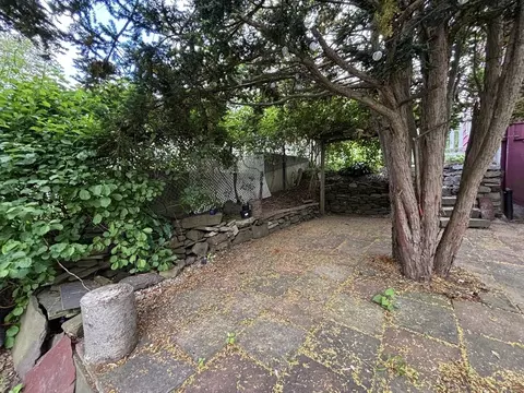 141 Cooper St, Springfield, MA 01108 photo 31