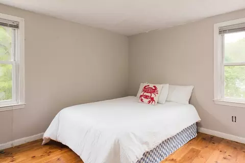 Bedroom - 100 Kelley Rd, Barnstable, MA 02601 photo 1 of 2
