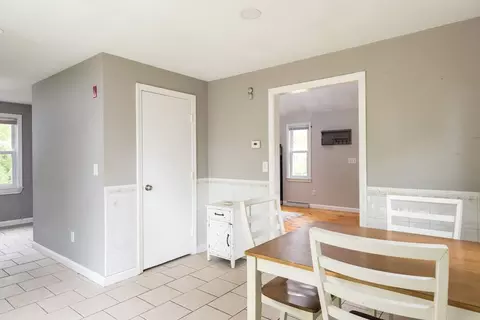 Entry Way - 100 Kelley Rd, Barnstable, MA 02601 photo 3 of 3