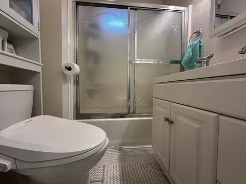 Bath - 44-46 Spring St, West Springfield, MA 01089 photo 3 of 3