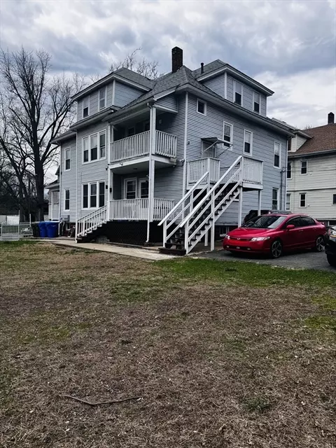 37 Eagle St, Springfield, MA 01107 photo 8