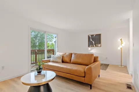 134 Patrick Rd #134, Tewksbury, MA 01876
