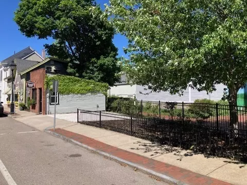 33 South, Hingham, MA 02043 photo 5