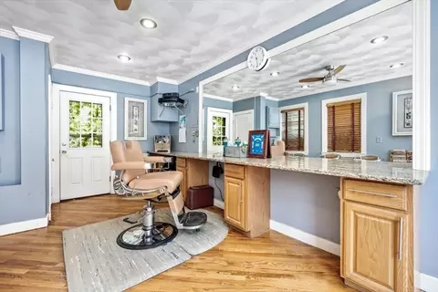 33 South, Hingham, MA 02043 photo 12