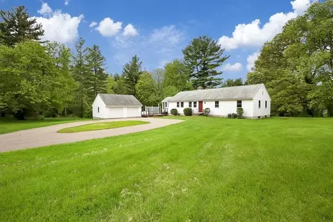 324 Western Ave, Sherborn, MA 01770