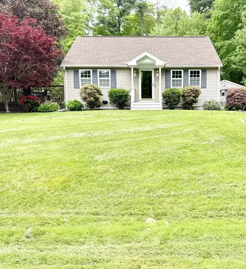 112 Chris Dr, Taunton, MA 02780