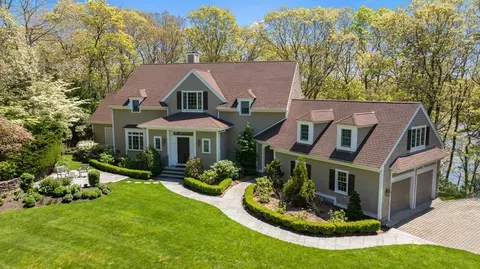 79 Cedar Tree Neck Rd, Marstons Mills, MA 02648