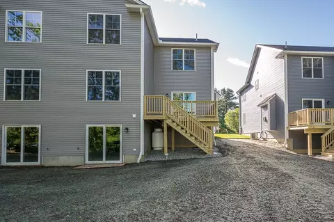Exterior - 57 Mount Ave # B, Worcester, MA 01606 photo 6 of 8