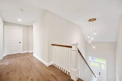 Entry Way - 59 Mount Ave # A, Worcester, MA 01606 photo 2 of 3