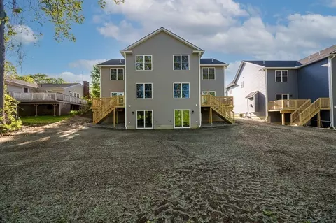 Exterior - 59 Mount Ave # A, Worcester, MA 01606 photo 6 of 10