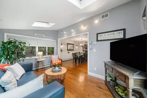 Entry Way - 12 Nancy Rd, Natick, MA 01760 photo 2 of 3