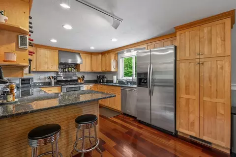 10 Neshobe Rd, Mashpee, MA 02649 photo 5