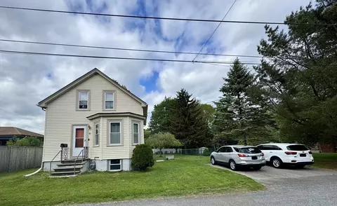 90 Briggs Ave, Somerset, MA 02725