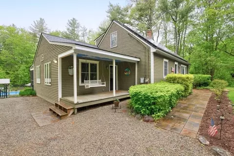 83 Everett Rd, Barre, MA 01005 photo 4