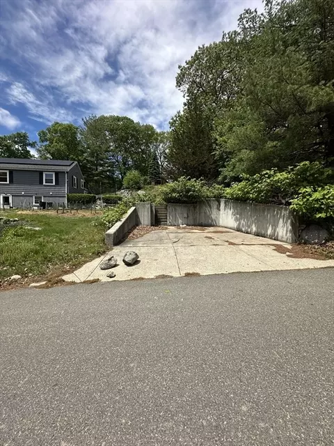 15 Fiske Ave, Saugus, MA 01906