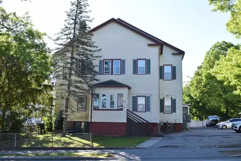 31 North St, Randolph, MA 02368