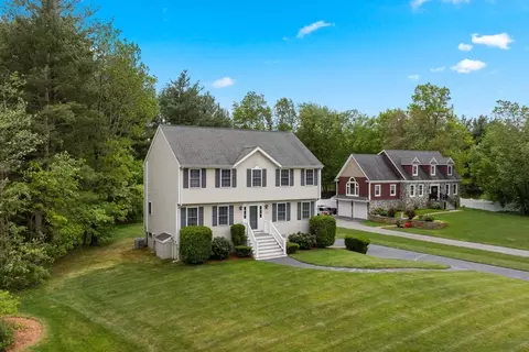 186 Mitchell G Dr, Tewksbury, MA 01876