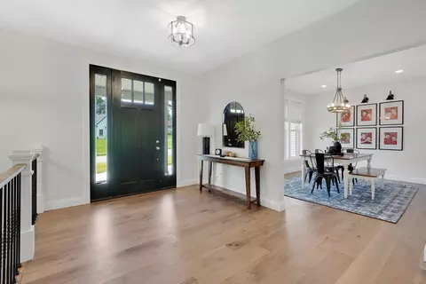 Entry Way - 2 Turning Leaf Rd, Ludlow, MA 01056 photo 2 of 5