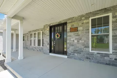 Exterior - 2 Turning Leaf Rd, Ludlow, MA 01056 photo 3 of 8
