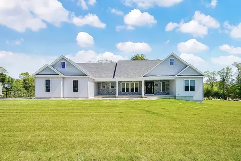 2 Turning Leaf Rd, Ludlow, MA 01056