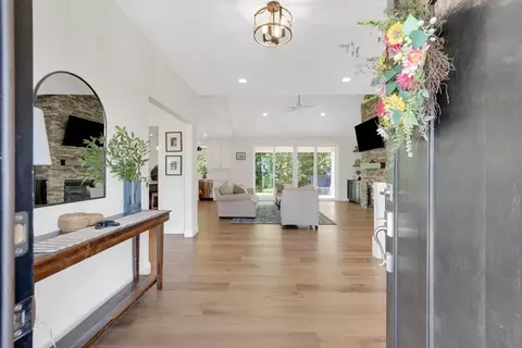 Entry Way - 2 Turning Leaf Rd, Ludlow, MA 01056 photo 1 of 5