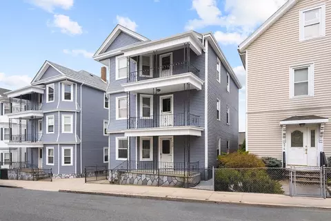 570 William St, Fall River, MA 02721 photo 3