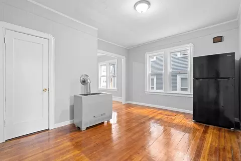 570 William St, Fall River, MA 02721 photo 8