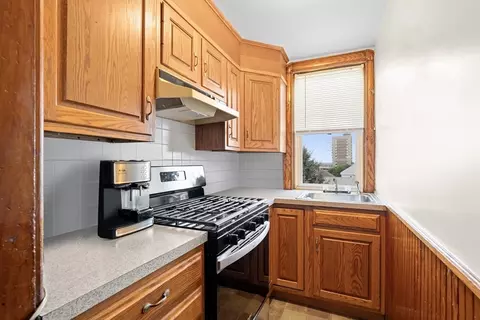570 William St, Fall River, MA 02721 photo 34
