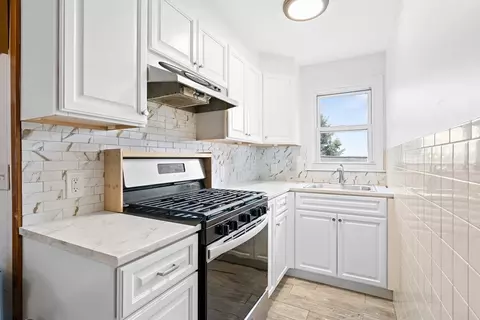 570 William St, Fall River, MA 02721 photo 20