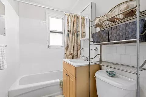 570 William St, Fall River, MA 02721 photo 38