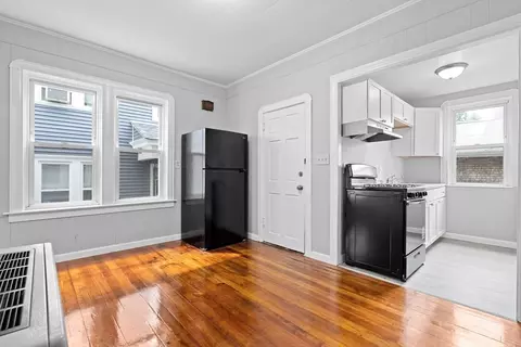 570 William St, Fall River, MA 02721 photo 4