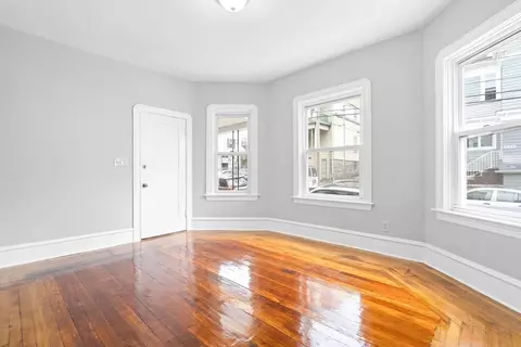570 William St, Fall River, MA 02721 photo 13