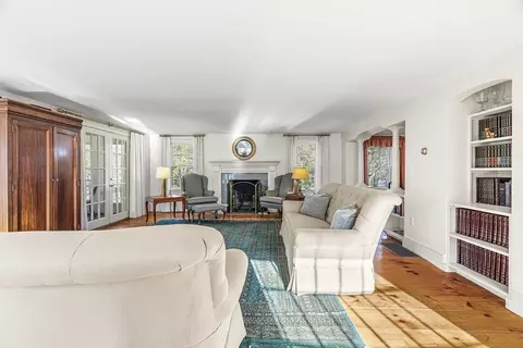 8 Preston Pl, Beverly, MA 01915 photo 15