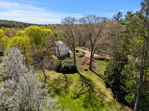 8 Preston Pl, Beverly, MA 01915 photo 5