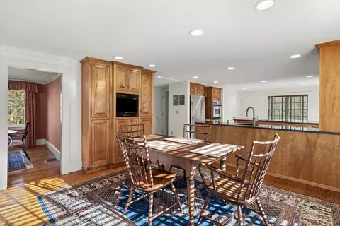 8 Preston Pl, Beverly, MA 01915 photo 7