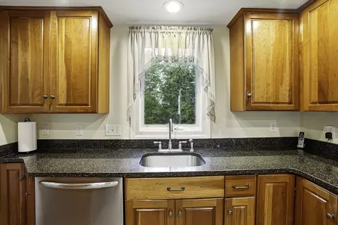 13 Delaval Rd, Worcester, MA 01606 photo 12