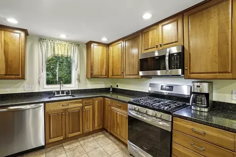 13 Delaval Rd, Worcester, MA 01606 photo 11