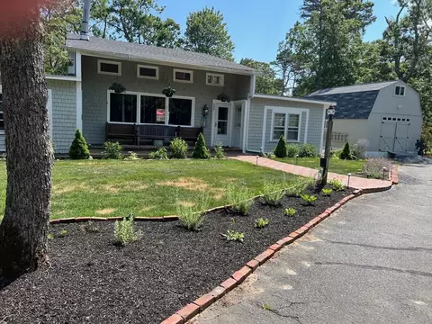 390 Brackett Rd, Eastham, MA 02642