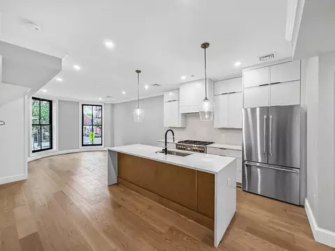 667 Tremont St #2, Boston, MA 02118