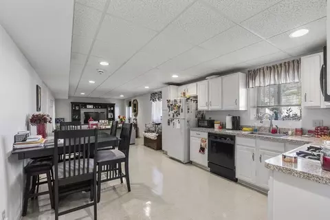 16 Windsor St, Everett, MA 02149 photo 27
