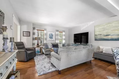 16 Windsor St, Everett, MA 02149 photo 5