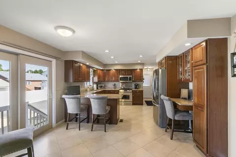 16 Windsor St, Everett, MA 02149 photo 11