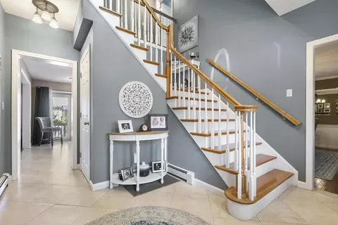 16 Windsor St, Everett, MA 02149 photo 3