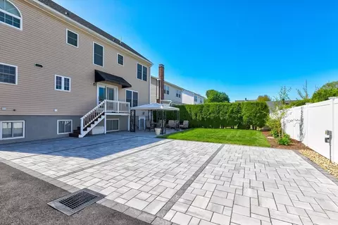 16 Windsor St, Everett, MA 02149 photo 32