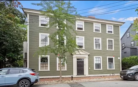 116 Federal St #2, Salem, MA 01970